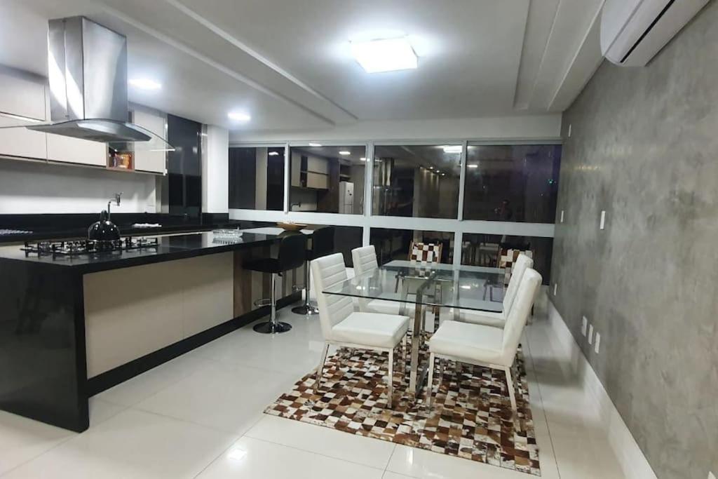 Apartamento Apto P/família Barra Norte, 03 Suítes 03 Garagens *